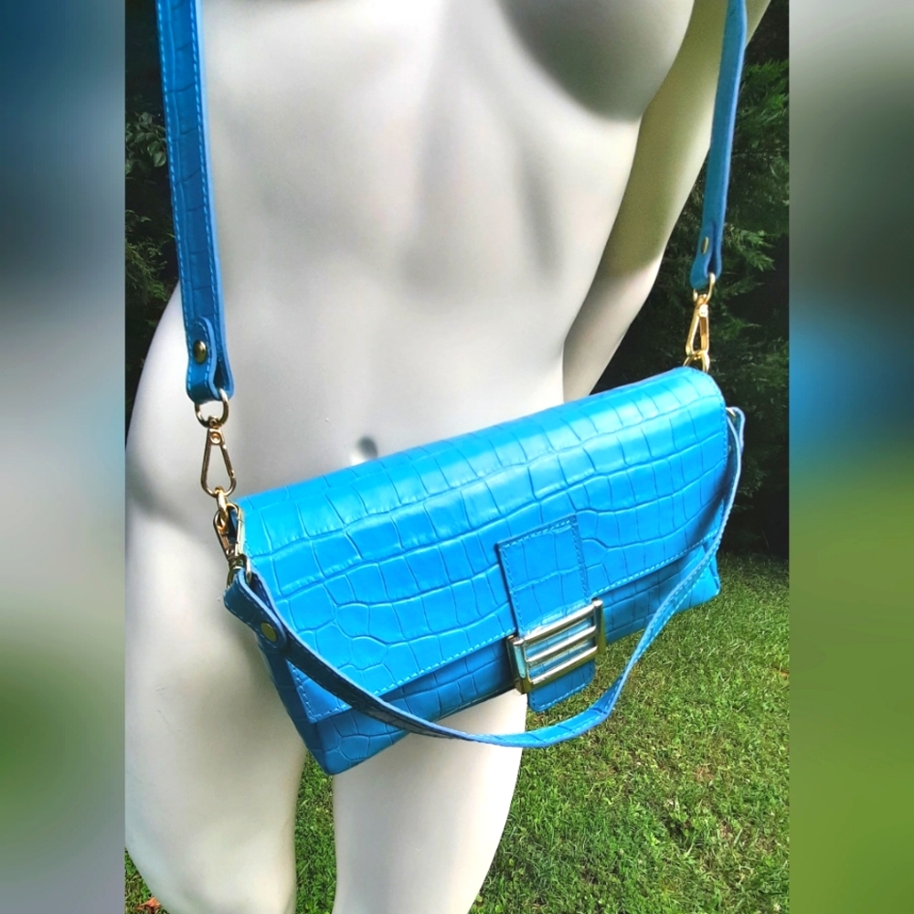 Divina Firenze Abbi Croc Embossed Italian Leather Convertible Crossbody Handbag